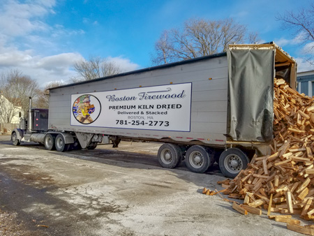 walkningfloor trailer with sign small